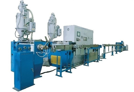 China Extrusores plásticos para capa de aislamiento de extrudado del PVC, del PE o de XLPE sobre los alambres y los cables proveedor